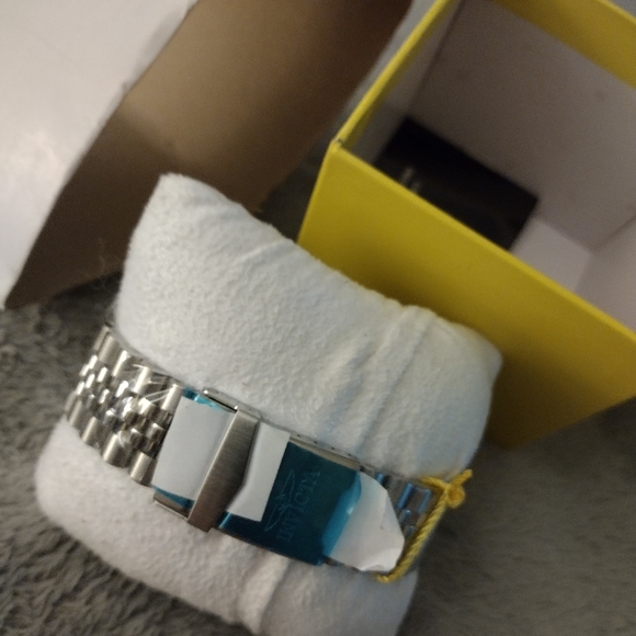 Invicta man's watch - Picture 2 of 3